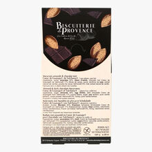Les macarons - Amande et chocolat noir Biscuiterie de Provence