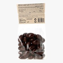 Amandes au chaudron - Amandes grillées à cœur dans du sucre caramélisé puis enrobées de chocolat noir Cluizel