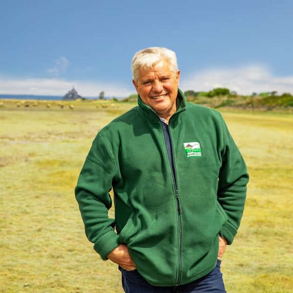 Rencontre avec Yannick Frain, éleveur d’agneaux des Prés-Salés du Mont-Saint-Michel AOP