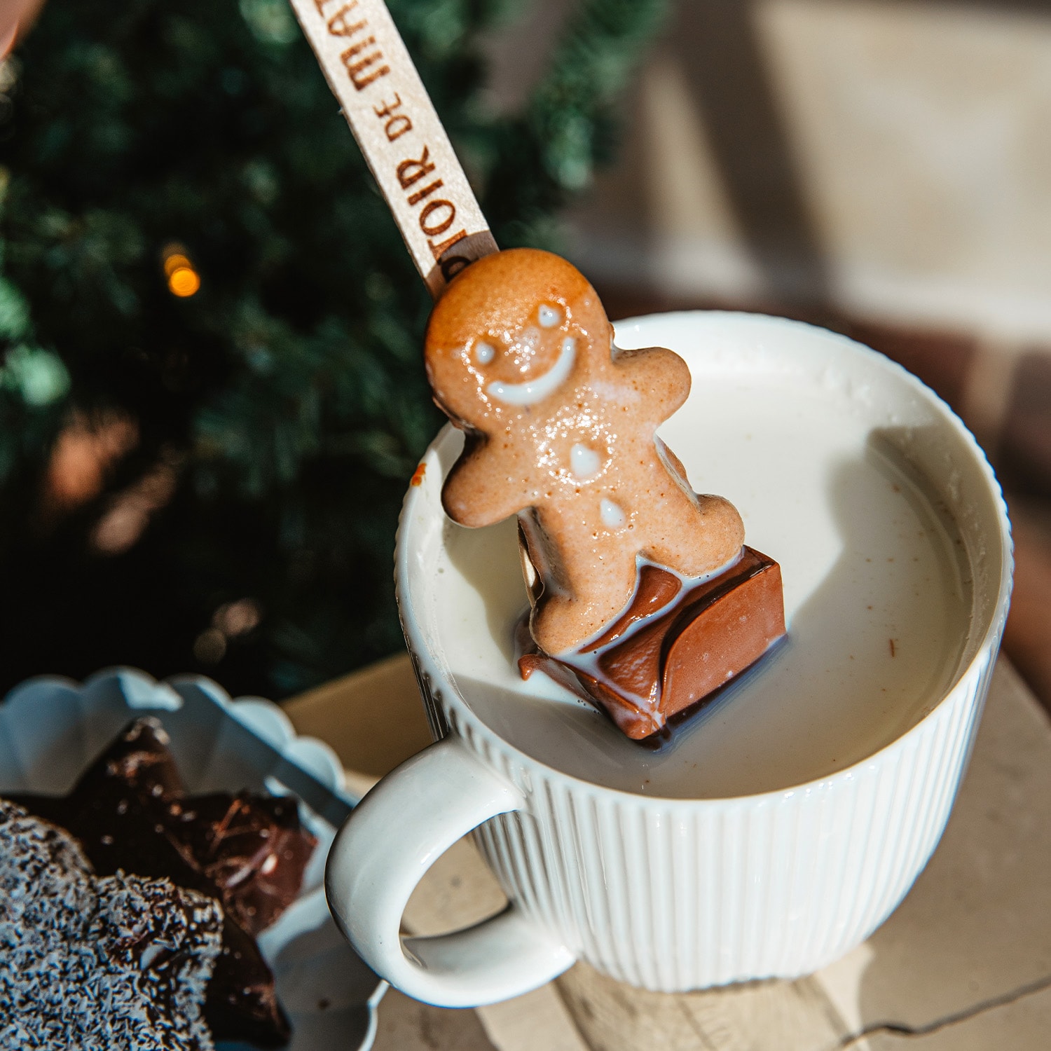 Cuillère à chocolat chaud Bonhomme de pain d'épices Le Comptoir de Mathilde
