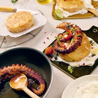 Pannequet de légumes oubliés, tentacule de poulpe au paprika fumé et yaourt grec aux arachides null