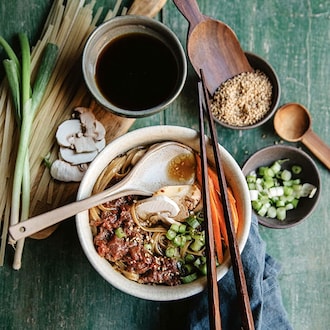 Bouillon d'inspiration asiatique null