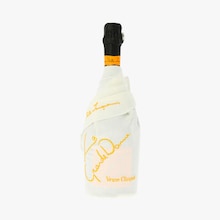 Champagne Veuve Clicquot, &Eacute;dition Simon Porte Jacquemus, La Grande Dame, brut, 2018, sous coffret Veuve Clicquot