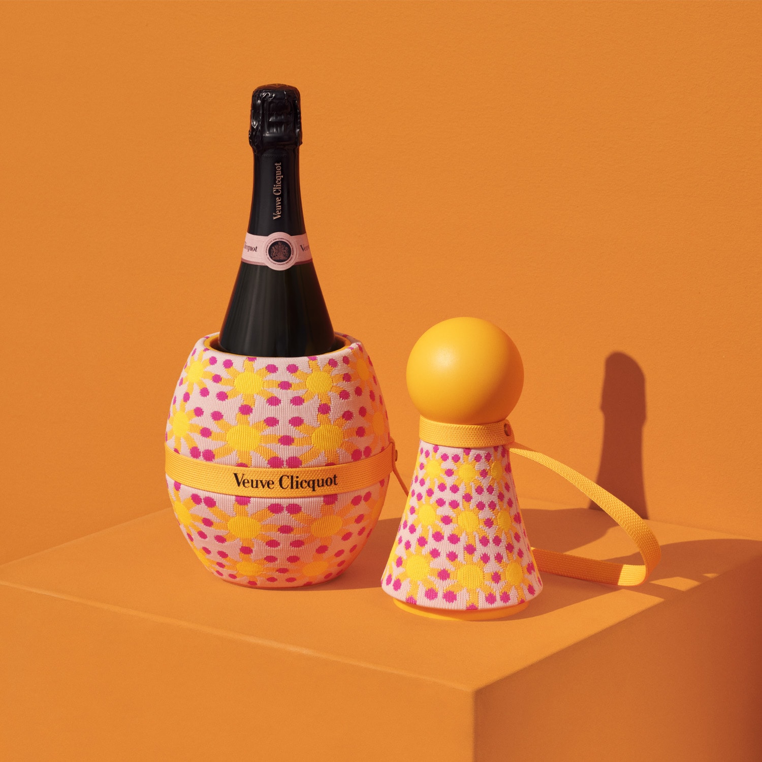 Champagne Veuve Clicquot, Ros&eacute;, brut, avec Champagne Cooler* Veuve Clicquot