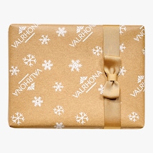 Boite de chocolats noirs, blancs ou lait fourr&eacute;s Valrhona