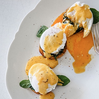 &OElig;ufs B&eacute;n&eacute;dicte, cr&egrave;me d'artichauts &agrave; la truffe null