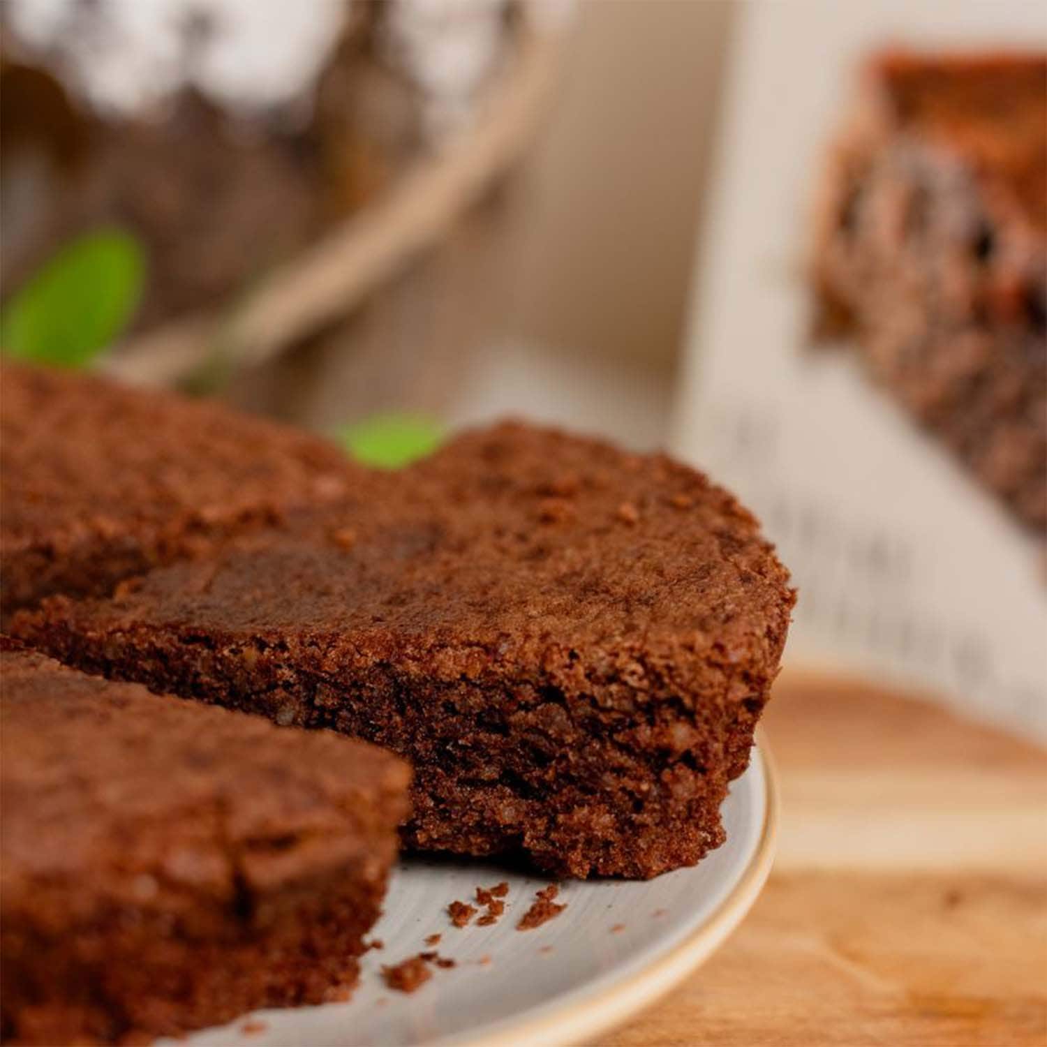 G&acirc;teau sans gluten au chocolat noir c&oelig;ur de Guanaja de Valrhona Biscuiterie de Provence