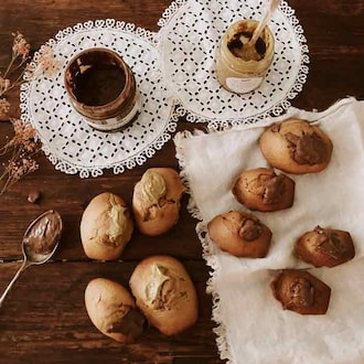 Madeleines fourrées à la pâte à tartiner, , hi-res title=Madeleines fourrées à la pâte à tartiner, 