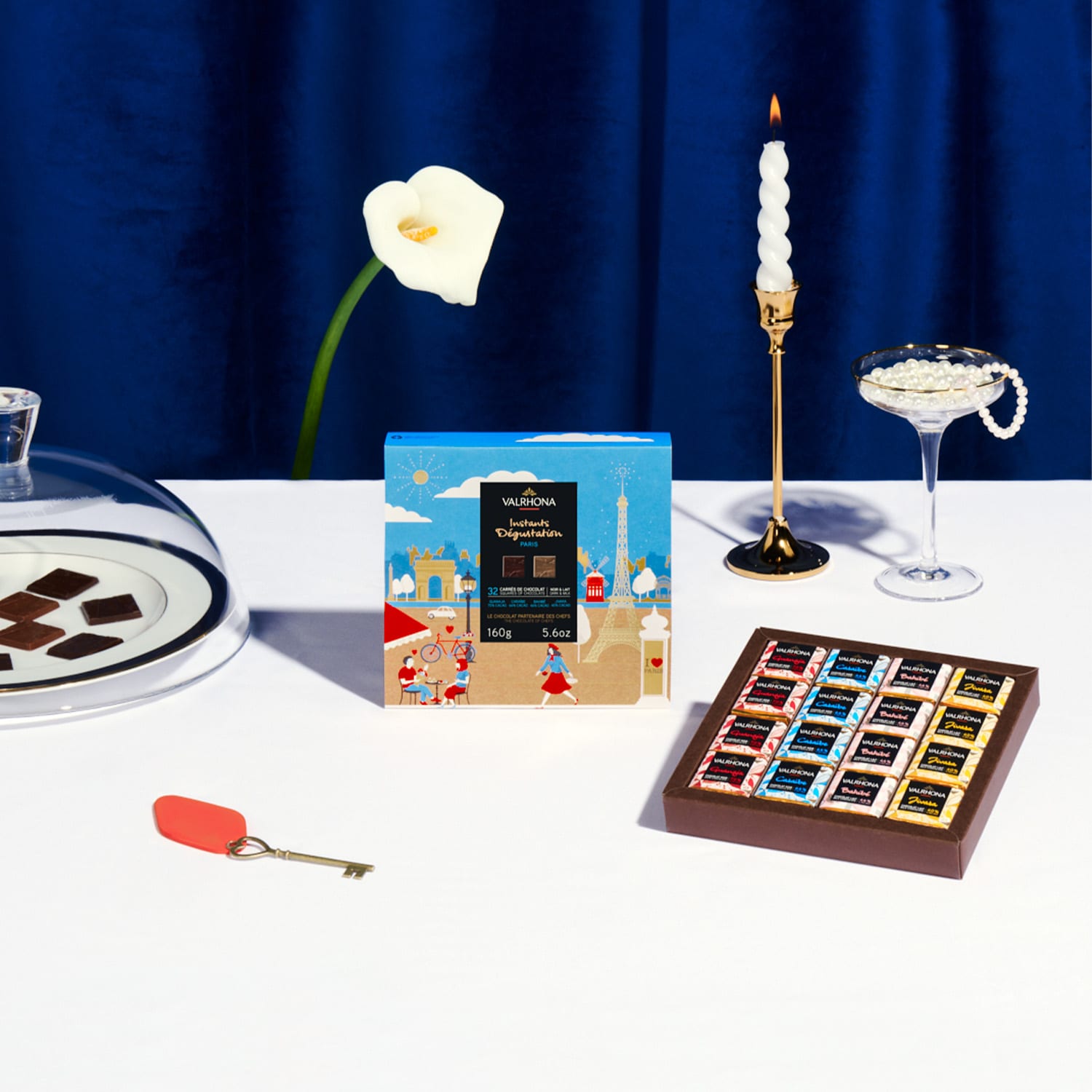 Coffret 32 carrés de chocolat noir et lait - Paris Valrhona