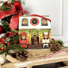 Ourson en guimauve enrob&eacute; de chocolat au lait Maxim&rsquo;s de Paris