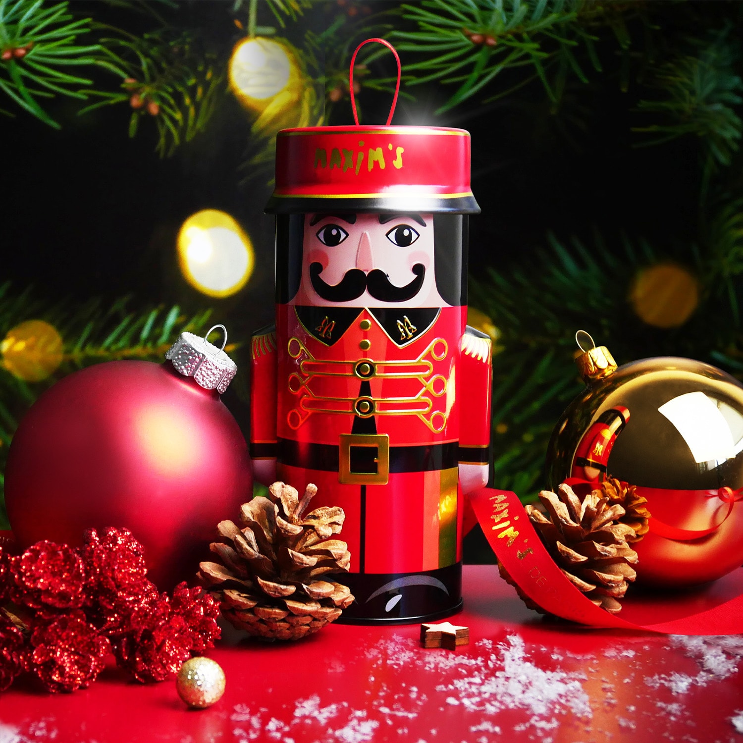 Boite métal Groom Maxim’s Maxim’s de Paris