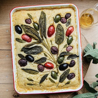 Focaccia aux olives et à la sauge null