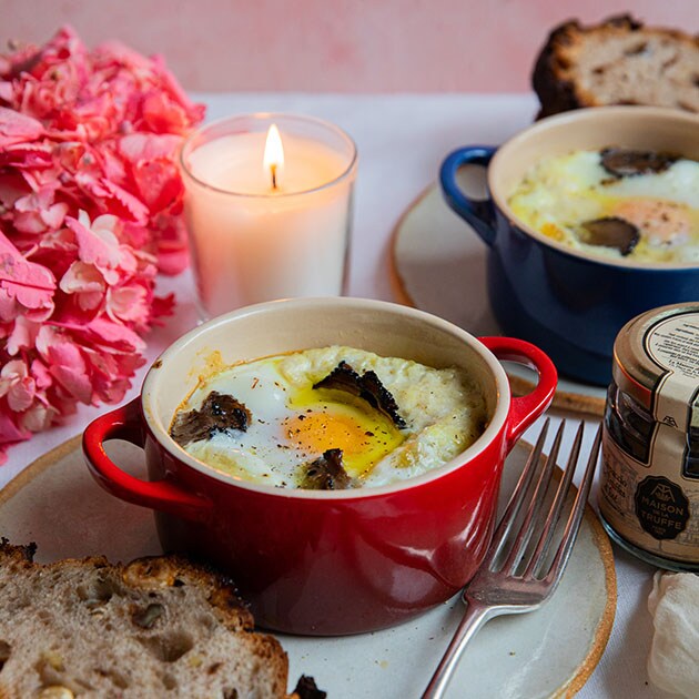 Recette Oeufs en cocotte à la crème d'artichaut et lamelles de truffe
