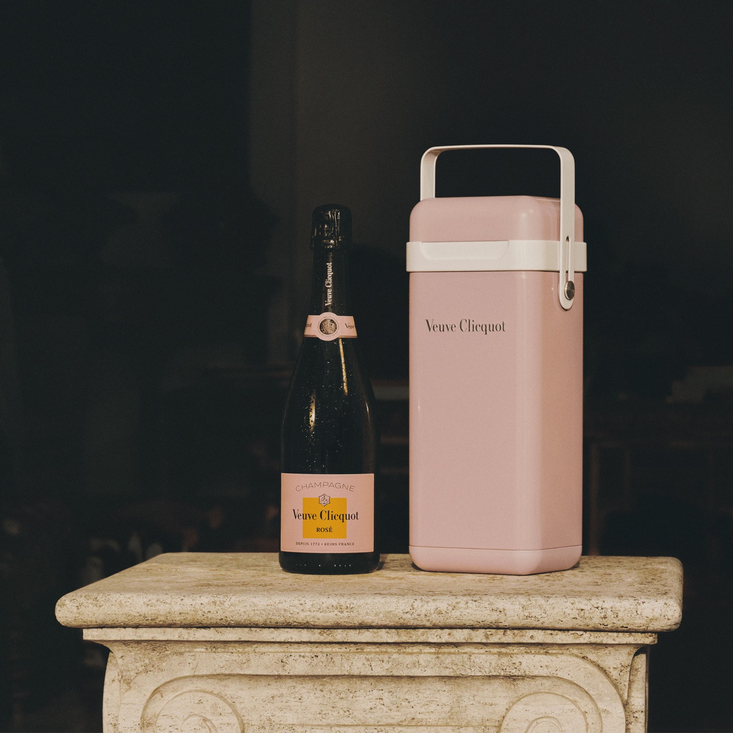 Champagne Veuve Clicquot Cooler, Ros&eacute;, sous coffret glaci&egrave;re Veuve Clicquot