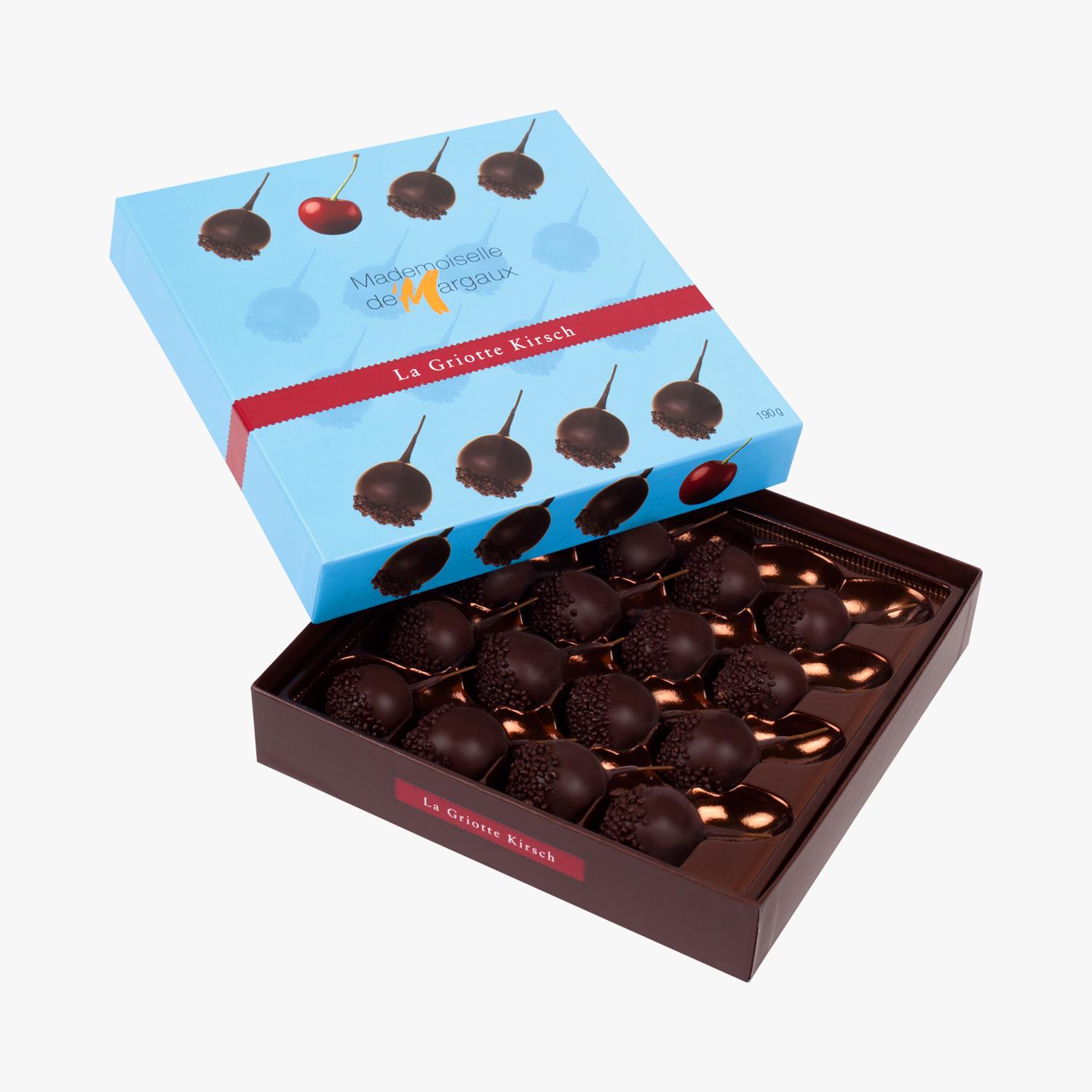 Coffret de 16 bonbons de chocolat aux griottes à l'alcool réhaussé de Kirsch Mademoiselle de Margaux