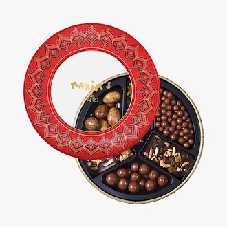 Coffret grignotage - assortiment de chocolat noir, amandes enrobées, noisettes enrobées et perles de chocolat au lait Maxim’s de Paris